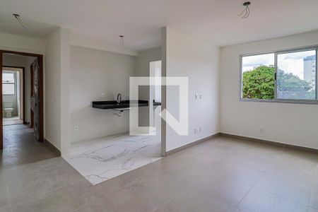 Sala de apartamento para alugar com 2 quartos, 64m² em Nova Floresta, Belo Horizonte