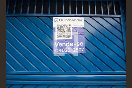 Casa à venda com 130m², 2 quartos e 2 vagas Casa à venda com 130m², 2 quartos e 2 vagasPlaca na Fachada