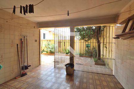 Área de Serviço de casa à venda com 3 quartos, 266m² em Santa Maria, Santo André