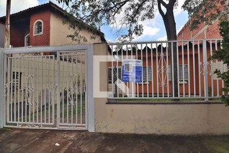 Fachada de casa à venda com 3 quartos, 266m² em Santa Maria, Santo André