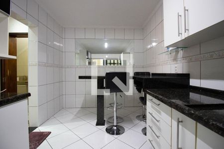 Casa para alugar com 72m², 2 quartos e 2 vagas Casa para alugar com 72m², 2 quartos e 2 vagasCozinha