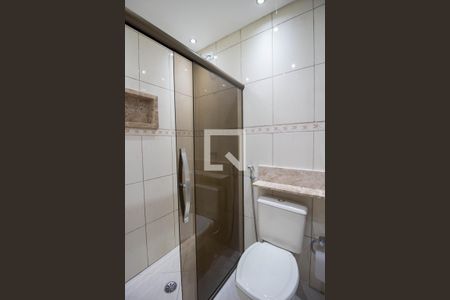 Casa para alugar com 72m², 2 quartos e 2 vagas Casa para alugar com 72m², 2 quartos e 2 vagasBanheiro