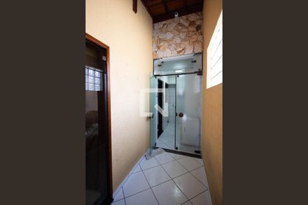 Casa para alugar com 72m², 2 quartos e 2 vagas Casa para alugar com 72m², 2 quartos e 2 vagasÁrea Externa