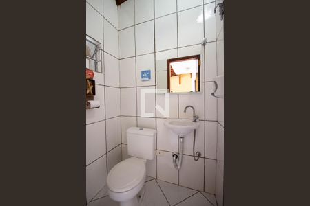 Casa para alugar com 72m², 2 quartos e 2 vagas Casa para alugar com 72m², 2 quartos e 2 vagasLavabo 2
