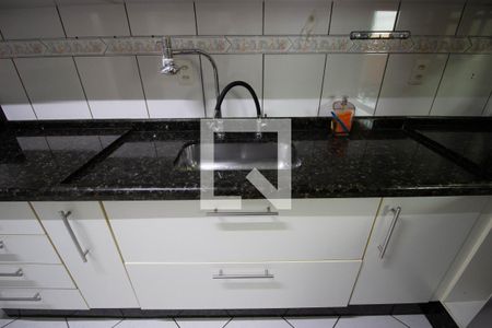 Casa para alugar com 72m², 2 quartos e 2 vagas Casa para alugar com 72m², 2 quartos e 2 vagasPia