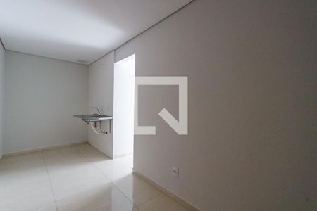 Sala e Cozinha de apartamento para alugar com 1 quarto, 30m² em Vila Maria Alta, São Paulo