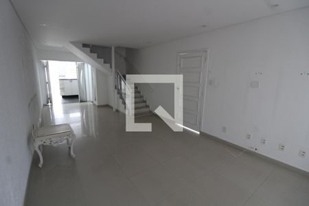 Sala de casa de condomínio para alugar com 2 quartos, 250m² em Vila Formosa, São Paulo