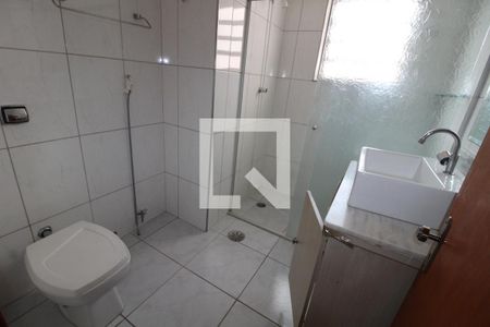 Banheiro de casa de condomínio para alugar com 2 quartos, 250m² em Vila Formosa, São Paulo