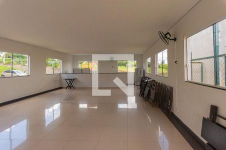 Apartamento para alugar com 47m², 2 quartos e 1 vaga Apartamento para alugar com 47m², 2 quartos e 1 vagaÁrea comum - Salão de festas