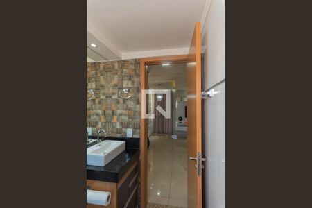 Apartamento para alugar com 47m², 2 quartos e 1 vaga Apartamento para alugar com 47m², 2 quartos e 1 vagaBanheiro