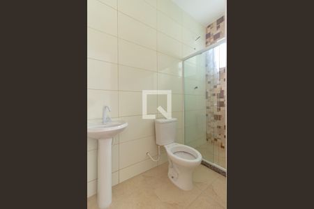 Casa de condomínio para alugar com 110m², 2 quartos e 1 vaga Casa de condomínio para alugar com 110m², 2 quartos e 1 vagaBanheiro da Suíte 1