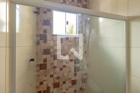 Casa de condomínio para alugar com 110m², 2 quartos e 1 vaga Casa de condomínio para alugar com 110m², 2 quartos e 1 vagaDetalhe do Banheiro da Suíte 2