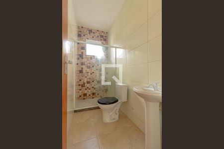 Casa de condomínio para alugar com 110m², 2 quartos e 1 vaga Casa de condomínio para alugar com 110m², 2 quartos e 1 vagaBanheiro da Suíte 2