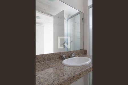 Apartamento para alugar com 180m², 4 quartos e 2 vagasBanheiro suíte 3