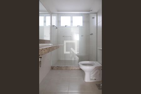 Apartamento para alugar com 180m², 4 quartos e 2 vagasBanheiro suíte 4