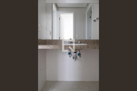 Apartamento para alugar com 180m², 4 quartos e 2 vagasBanheiro suíte canadense 1 e 2