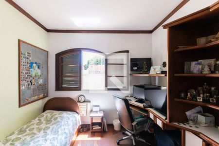 Casa à venda com 190m², 3 quartos e 1 vagaQuarto 2 (segundo andar)