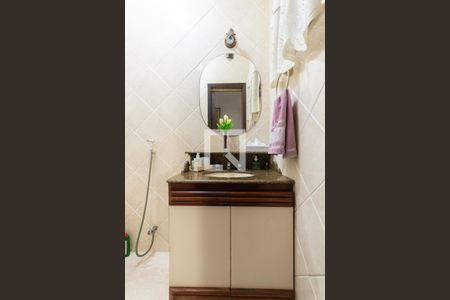 Casa à venda com 190m², 3 quartos e 1 vagaLavabo (primeiro andar)