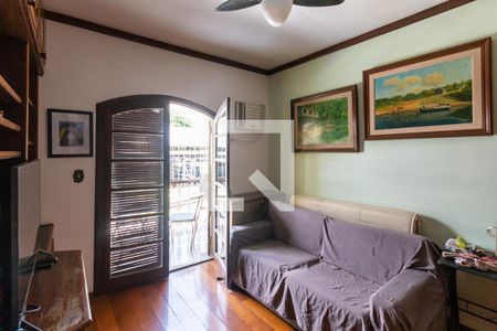 Casa à venda com 190m², 3 quartos e 1 vagaQuarto 1 (segundo andar)