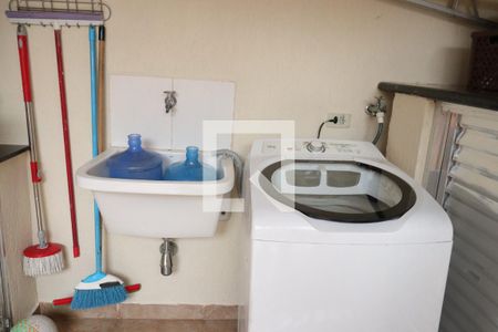 Casa à venda com 120m², 3 quartos e 2 vagasÁrea de Serviço