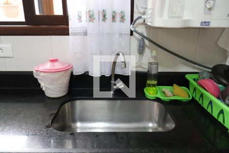 Casa à venda com 120m², 3 quartos e 2 vagascozinha