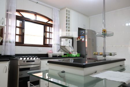 Casa à venda com 120m², 3 quartos e 2 vagascozinha