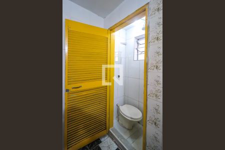 Banheiro de kitnet/studio para alugar com 1 quarto, 14m² em Vila Mariana, São Paulo
