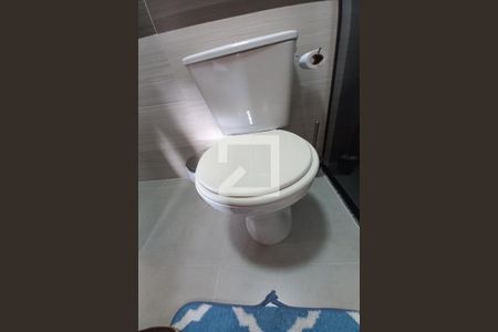 Apartamento à venda com 82m², 3 quartos e 2 vagas Apartamento à venda com 82m², 3 quartos e 2 vagasDetalhe do Banheiro da Suite