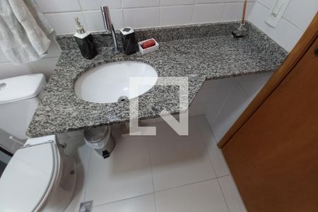 Apartamento à venda com 82m², 3 quartos e 2 vagas Apartamento à venda com 82m², 3 quartos e 2 vagasDetalhe do banheiro