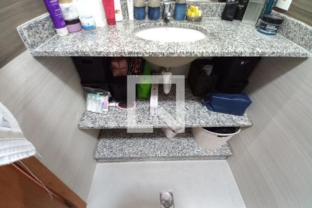 Apartamento à venda com 82m², 3 quartos e 2 vagas Apartamento à venda com 82m², 3 quartos e 2 vagasDetalhe do Banheiro da Suite