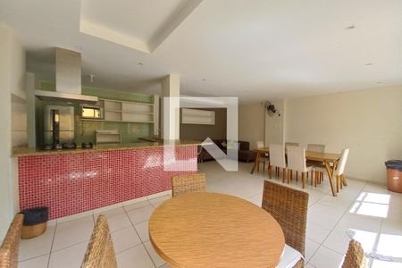 Apartamento à venda com 82m², 3 quartos e 2 vagas Apartamento à venda com 82m², 3 quartos e 2 vagasÁrea comum - Salão de festas