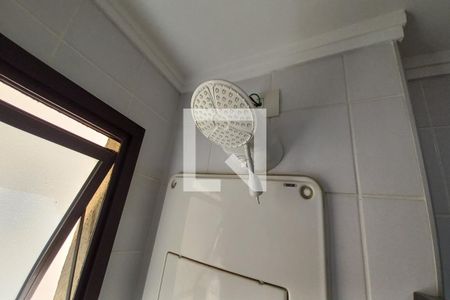 Apartamento à venda com 82m², 3 quartos e 2 vagas Apartamento à venda com 82m², 3 quartos e 2 vagasDetalhe do banheiro