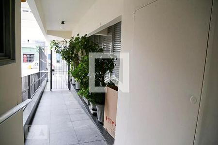 Apartamento à venda com 34m², 1 quarto e sem vaga Apartamento à venda com 34m², 1 quarto e sem vagaEntrada