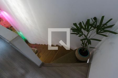 Apartamento para alugar com 80m², 1 quarto e 1 vaga Apartamento para alugar com 80m², 1 quarto e 1 vagaEscada