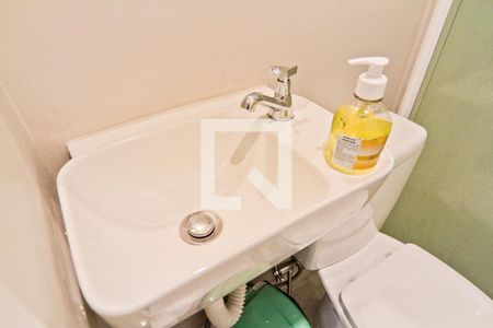 Casa à venda com 160m², 3 quartos e 2 vagasBanheiro de serviço