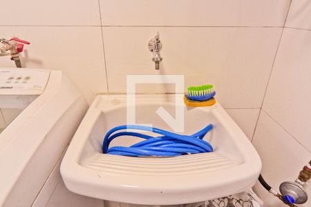 Casa à venda com 160m², 3 quartos e 2 vagasÁrea de Serviço