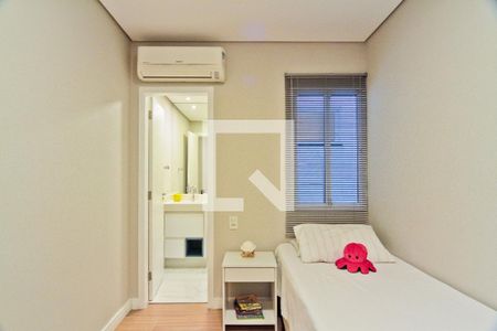 Casa à venda com 160m², 3 quartos e 2 vagasSuíte 2