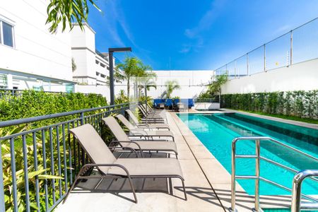 Apartamento à venda com 80m², 3 quartos e 2 vagasÁrea comum - Piscina