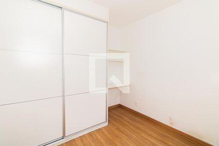 Apartamento à venda com 80m², 3 quartos e 2 vagasQuarto 2