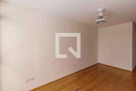 Sala de TV de apartamento para alugar com 3 quartos, 76m² em Tamboré, Barueri