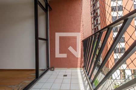 Varanda de apartamento para alugar com 3 quartos, 76m² em Tamboré, Barueri