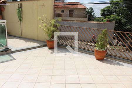 Casa à venda com 120m², 2 quartos e 3 vagasQuintal