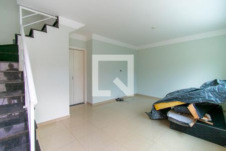 Sala de casa de condomínio à venda com 3 quartos, 88m² em Vila Santa Clara, São Paulo