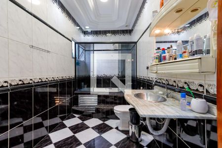 Banheiro da Suíte de casa para alugar com 2 quartos, 90m² em Parque Vitória, São Paulo