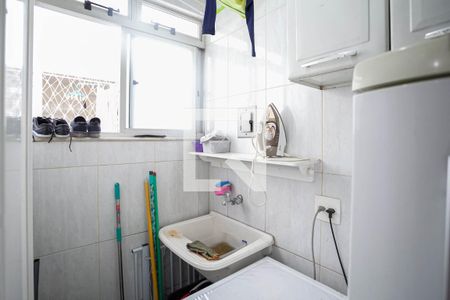 Apartamento à venda com 65m², 3 quartos e 1 vagaÁrea de serviço 