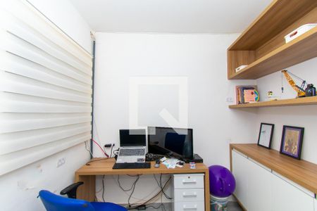 Casa à venda com 187m², 3 quartos e 2 vagasEscritório