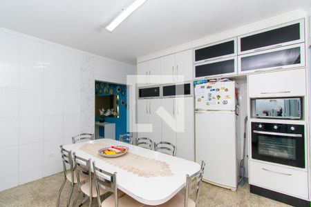 Casa à venda com 187m², 3 quartos e 2 vagasCozinha