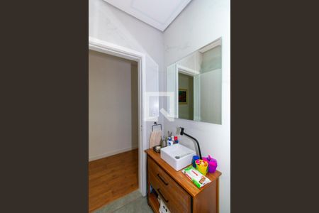 Casa à venda com 187m², 3 quartos e 2 vagasBanheiro