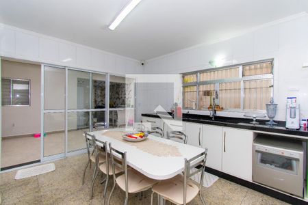 Casa à venda com 187m², 3 quartos e 2 vagasCozinha