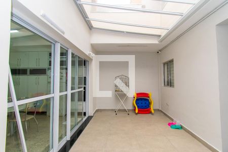 Casa à venda com 187m², 3 quartos e 2 vagasQuintal